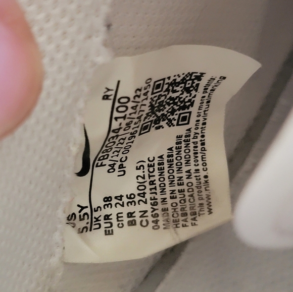 Air Force 1 '07 LV8 'Reflective Swoosh - White Dark Marina Blue Size… - Picture 6 of 7